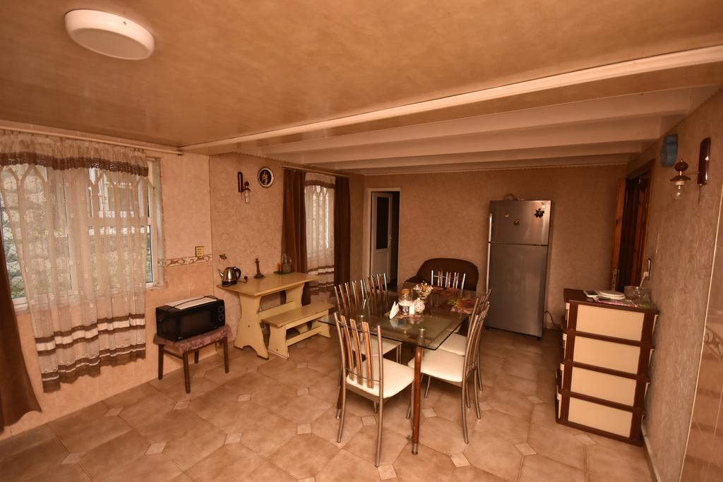 Shorena'S House Zugdidi Bagian luar foto